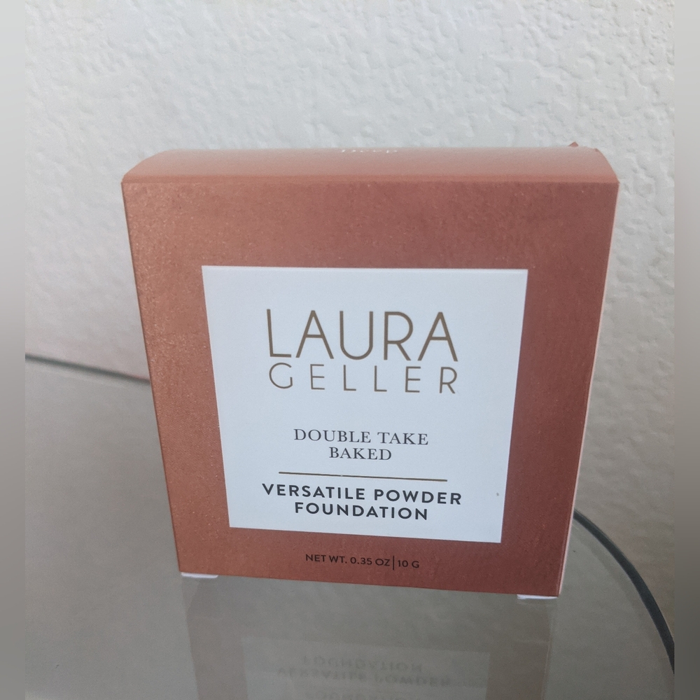 Laura Geller Double Take Baked Versatile Powder Foundation - Tan